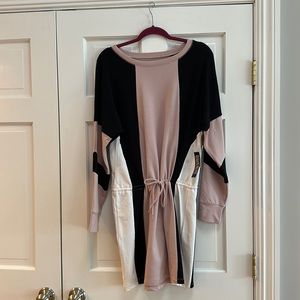 New black white & dusty rose drawstring dress-smoke free home